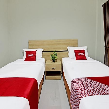 Oyo 91617 Hotel Mutiara ロンボク エクステリア 写真