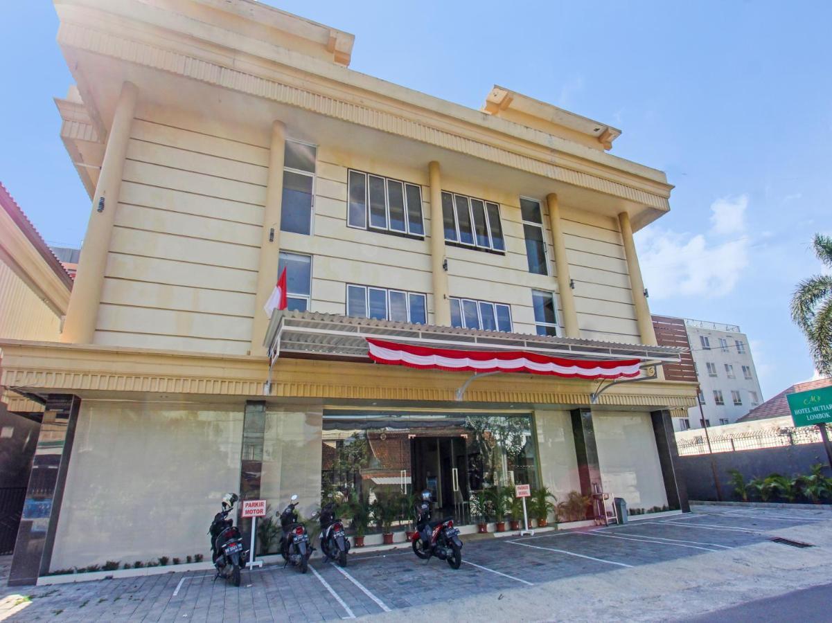 Oyo 91617 Hotel Mutiara ロンボク エクステリア 写真