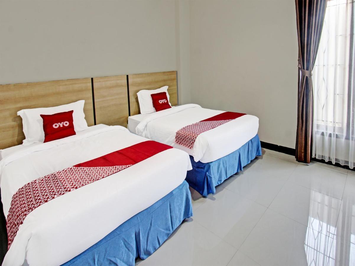 Oyo 91617 Hotel Mutiara ロンボク エクステリア 写真