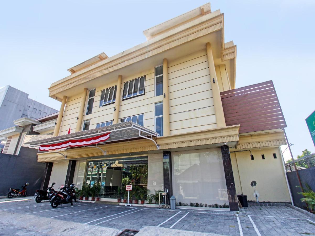 Oyo 91617 Hotel Mutiara ロンボク エクステリア 写真