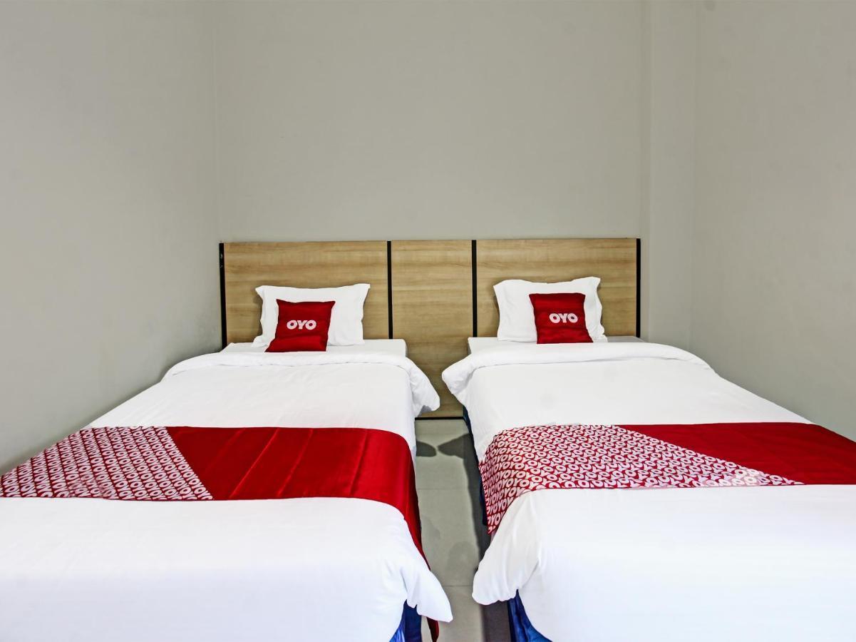 Oyo 91617 Hotel Mutiara ロンボク エクステリア 写真