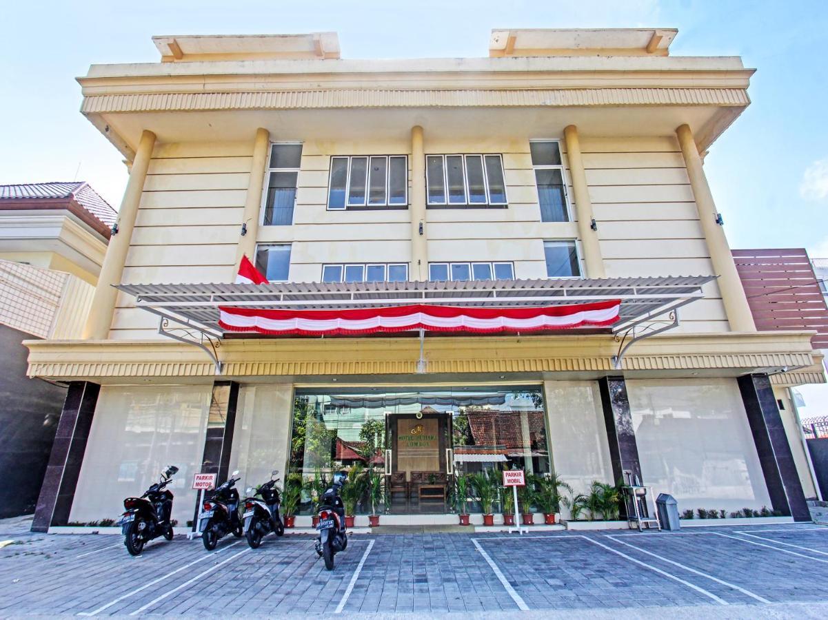 Oyo 91617 Hotel Mutiara ロンボク エクステリア 写真