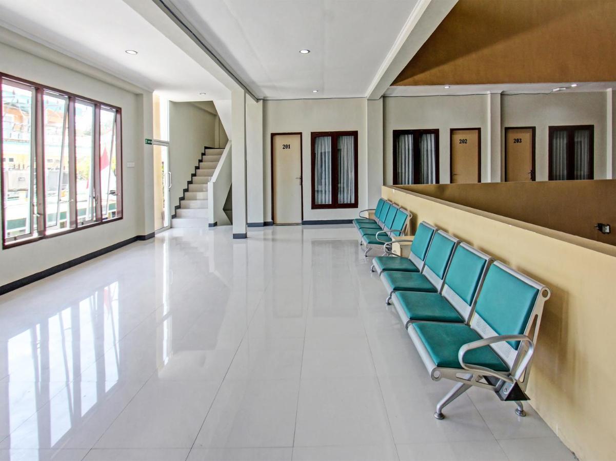 Oyo 91617 Hotel Mutiara ロンボク エクステリア 写真