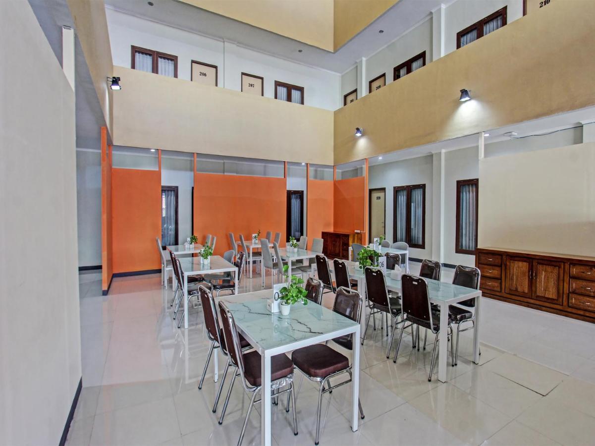 Oyo 91617 Hotel Mutiara ロンボク エクステリア 写真