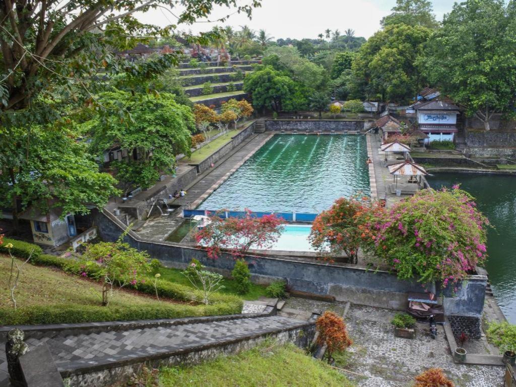 Oyo 91617 Hotel Mutiara ロンボク エクステリア 写真