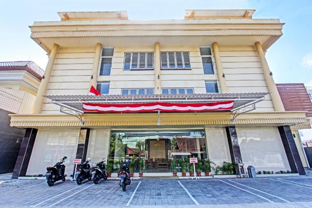 Oyo 91617 Hotel Mutiara ロンボク エクステリア 写真